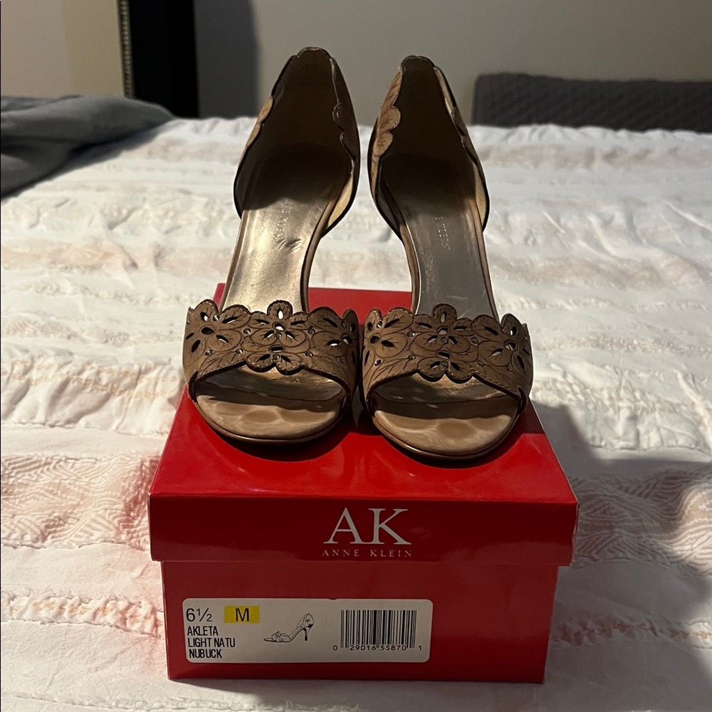 Anne Klein Brown Floral Open-Toe Heels